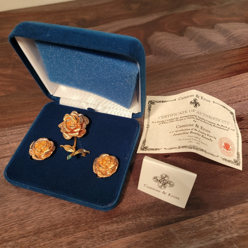 NIB Camrose & Kross Jaqueline Bouvier Kennedy Reproduction Rose Earrings &Brooch